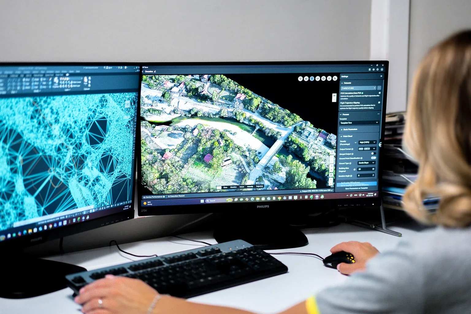 Geobiro workstation displaying survey data and a site model.
